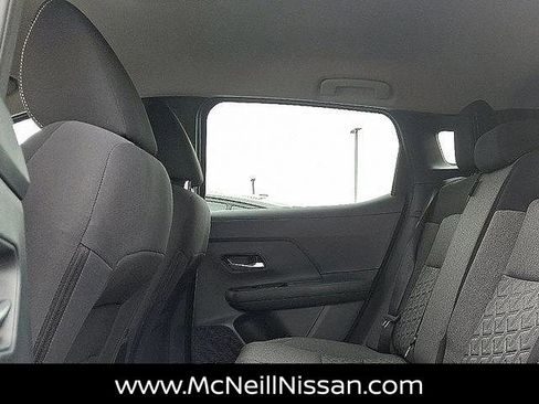 New 2025 Nissan Kicks SV image 8