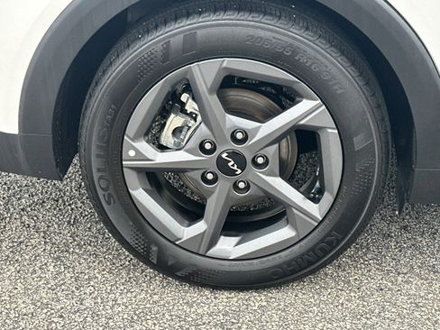 Used 2025 Kia K4 FWD image 17