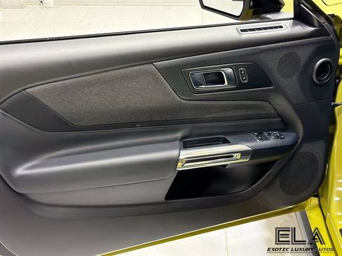 Used 2025 Ford Mustang Coupe RWD image 26