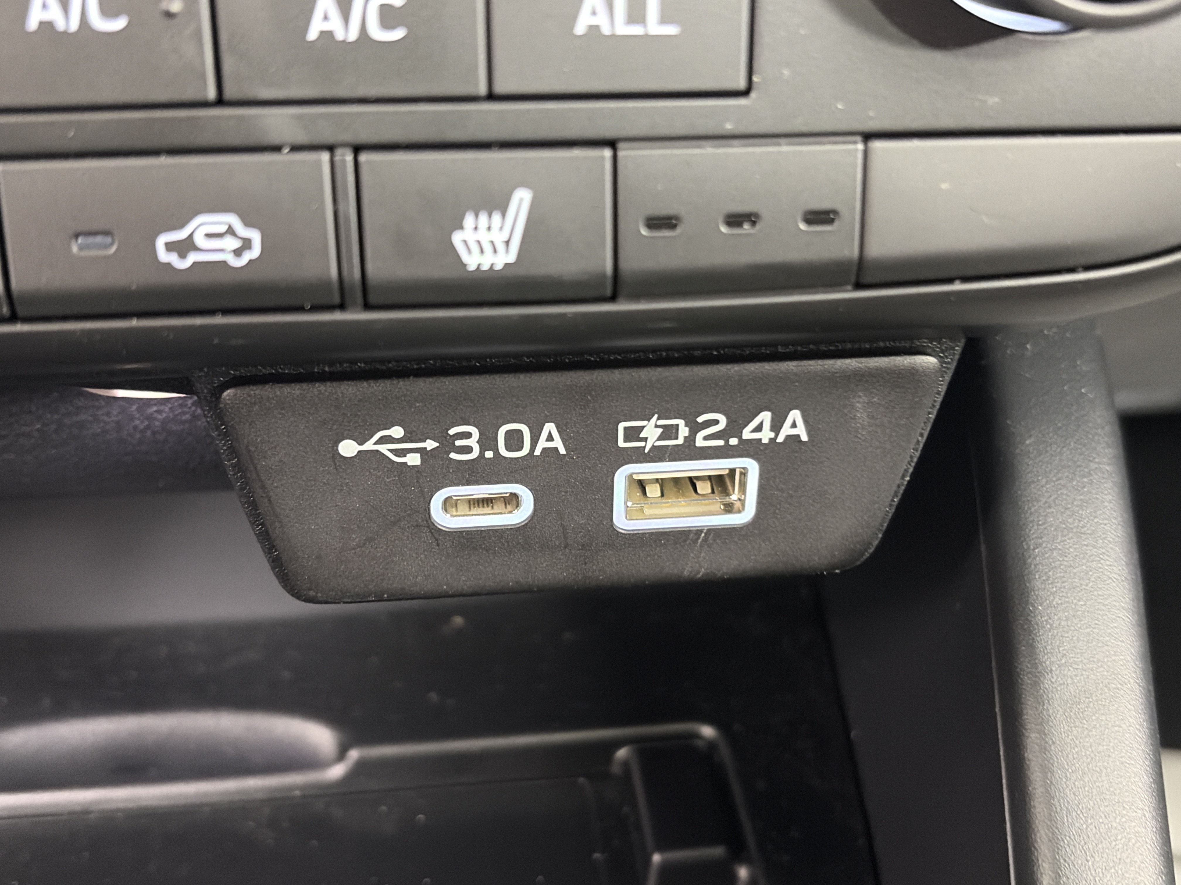 New 2026 Subaru Outback Limited AWD/4WD image 27