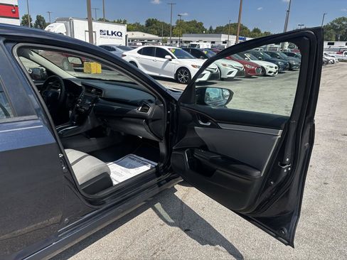 Used 2018 Honda Civic LX image 9