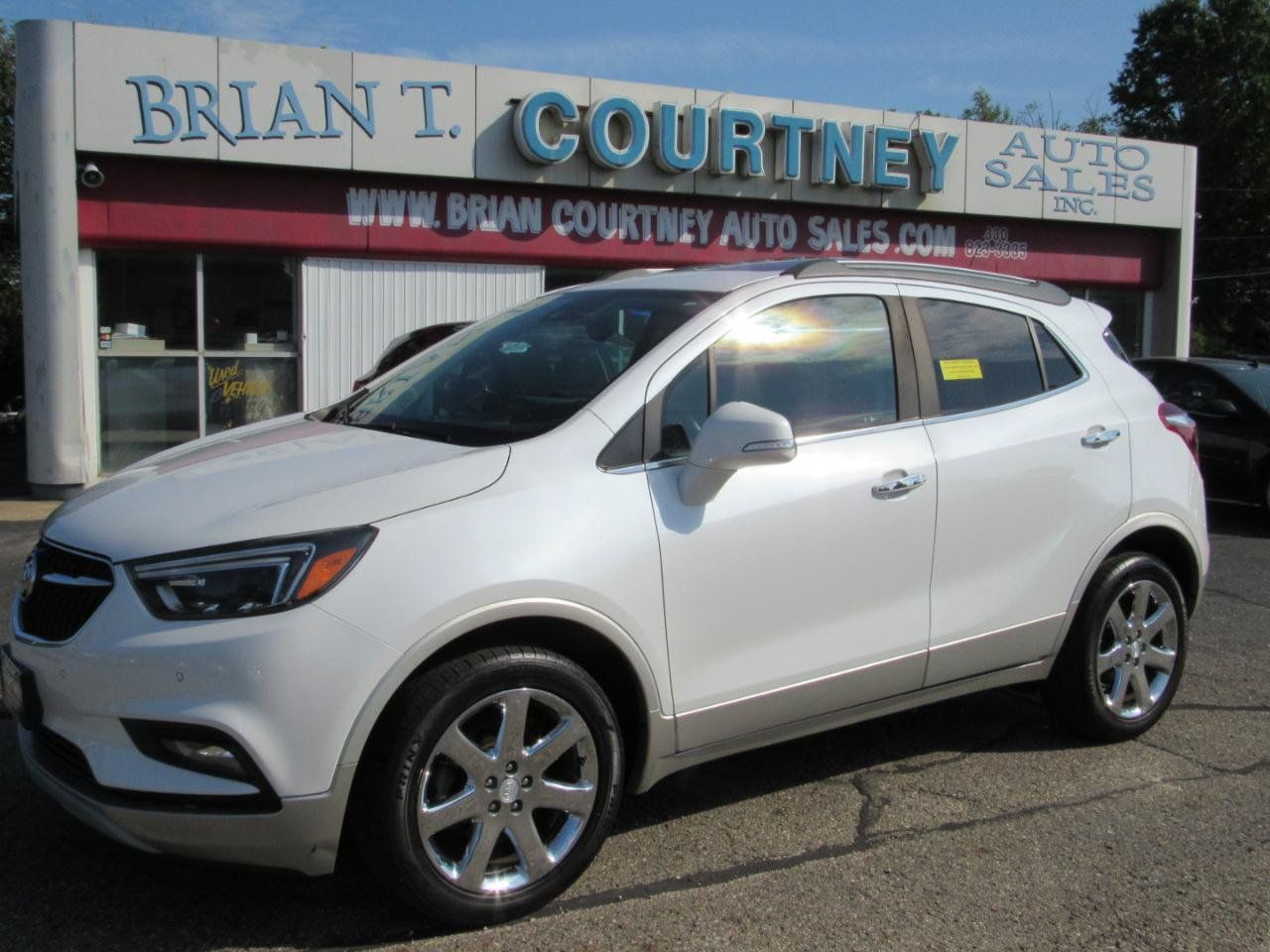 Used 2018 Buick Encore Premium w/ Experience Buick Package AWD/4WD image 26