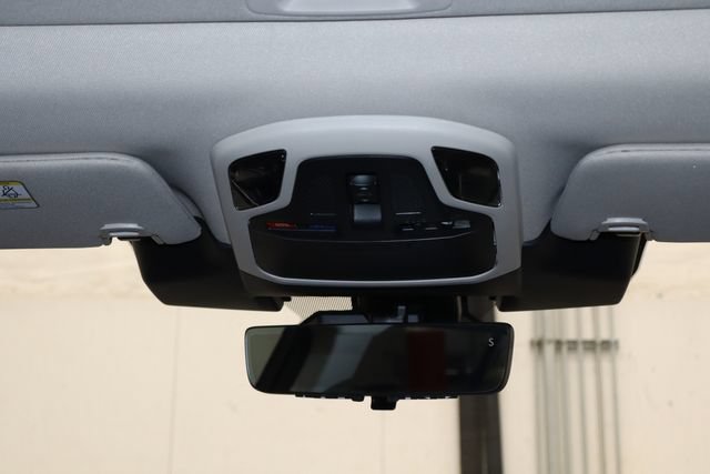 Used 2024 Subaru Outback Touring AWD/4WD image 33
