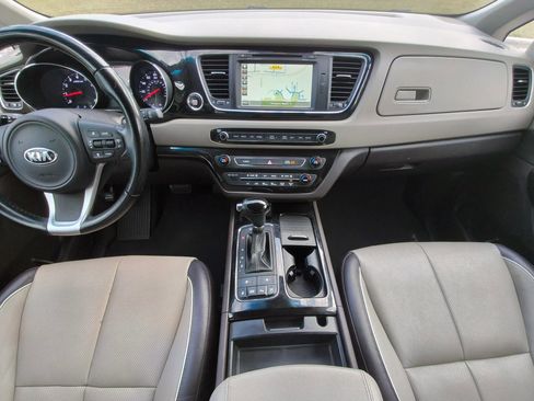 Used 2016 Kia Sedona SX Limited image 6