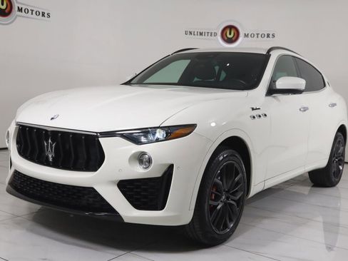 Used 2022 Maserati Levante Modena image 5