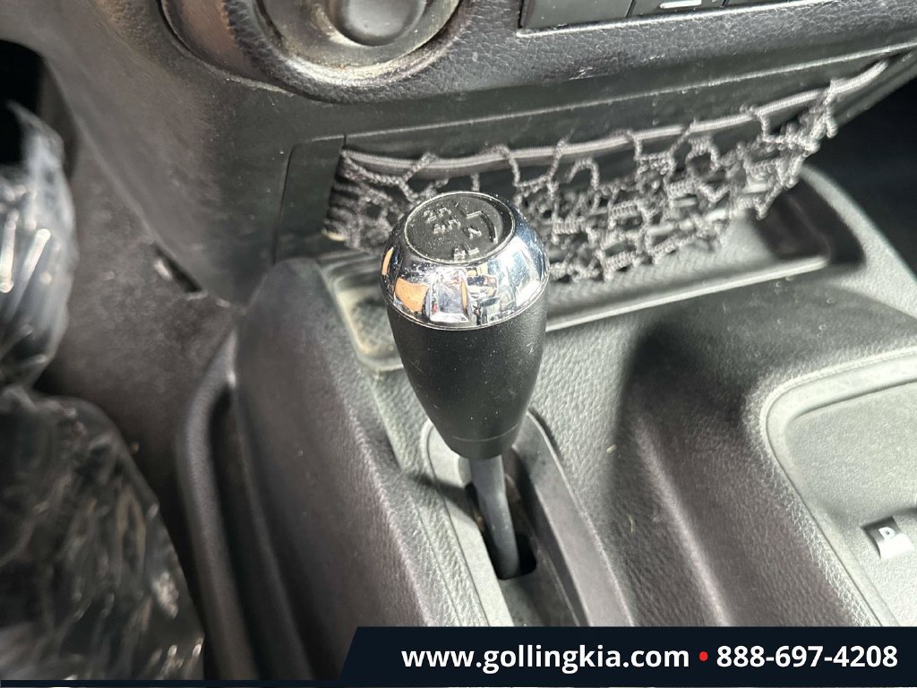 Used 2015 Jeep Wrangler Sport AWD/4WD image 26