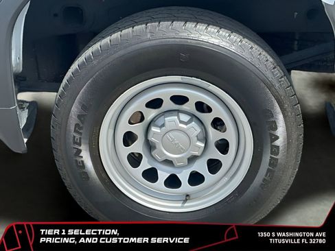 Used 2024 GMC Sierra 1500 Pro w/ Pro Value Package AWD/4WD image 33