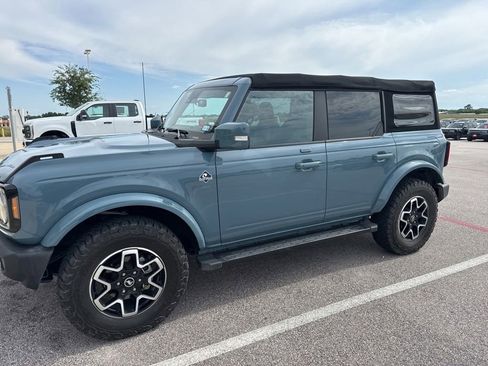 Used 2022 Ford Bronco Outer Banks AWD/4WD image 4