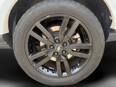 Used 2011 Land Rover LR4 HSE image 33