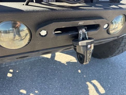 Used 2017 Jeep Wrangler Unlimited Sport w/ Quick Order Package 24S image 10