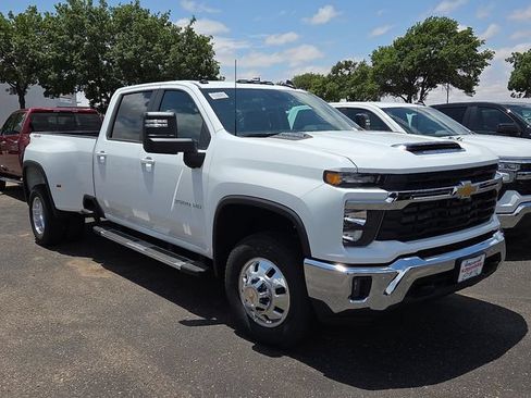 New 2026 Chevrolet Silverado 3500 LT w/ Safety Package AWD/4WD image 2