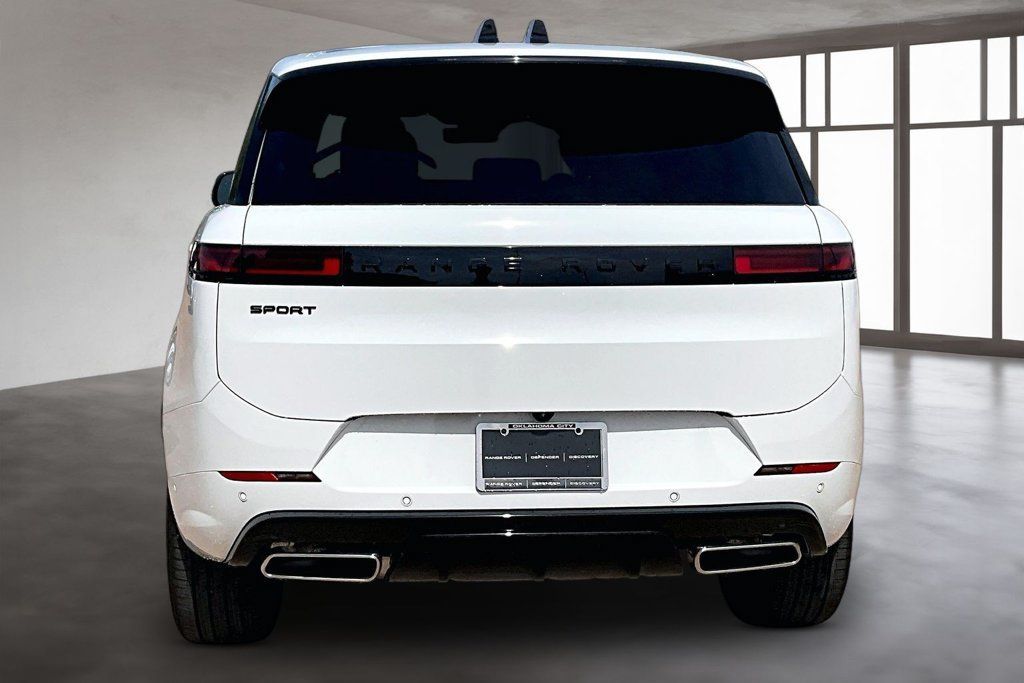 New 2026 Land Rover Range Rover Sport Dynamic SE AWD/4WD image 4