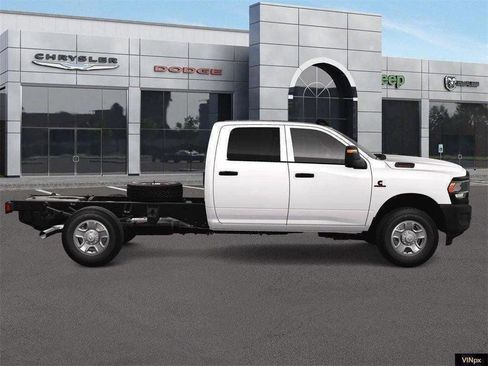 New 2024 RAM 3500 Tradesman w/ Safety Group AWD/4WD image 9