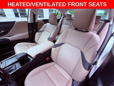 Certified 2021 Lexus ES 300h w/ Premium Package FWD image 13