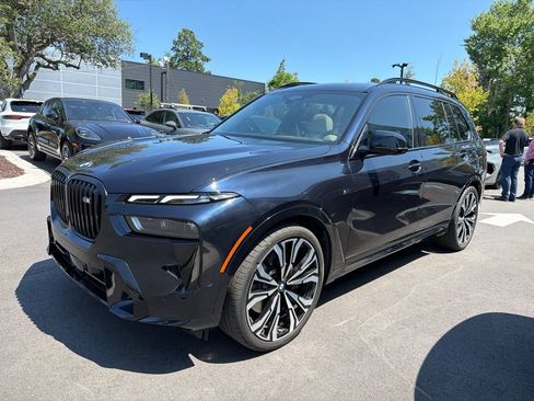 Used 2026 BMW X7 M60i AWD/4WD image 1