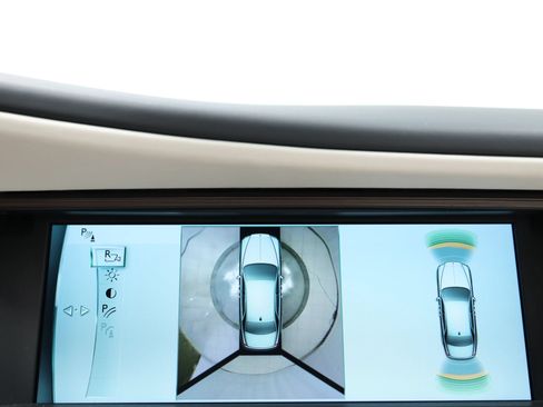 Used 2017 Rolls-Royce Ghost RWD image 37