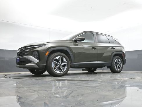 Used 2025 Hyundai Tucson SEL AWD/4WD image 42