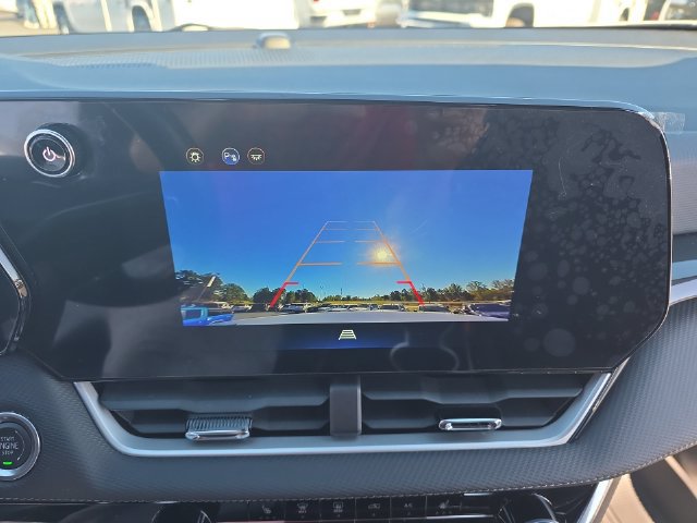 Used 2025 Chevrolet Equinox LT FWD image 24