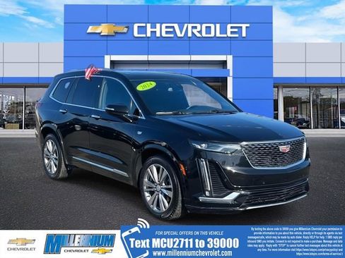 Used 2025 Cadillac XT6 Premium Luxury image 1