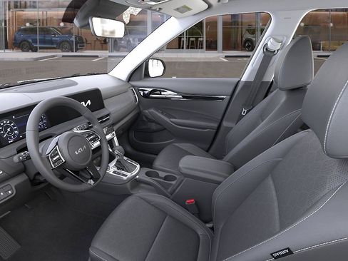 New 2026 Kia Seltos EX FWD image 17