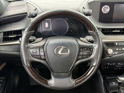 Used 2021 Lexus ES 350 w/ Premium Package FWD image 11