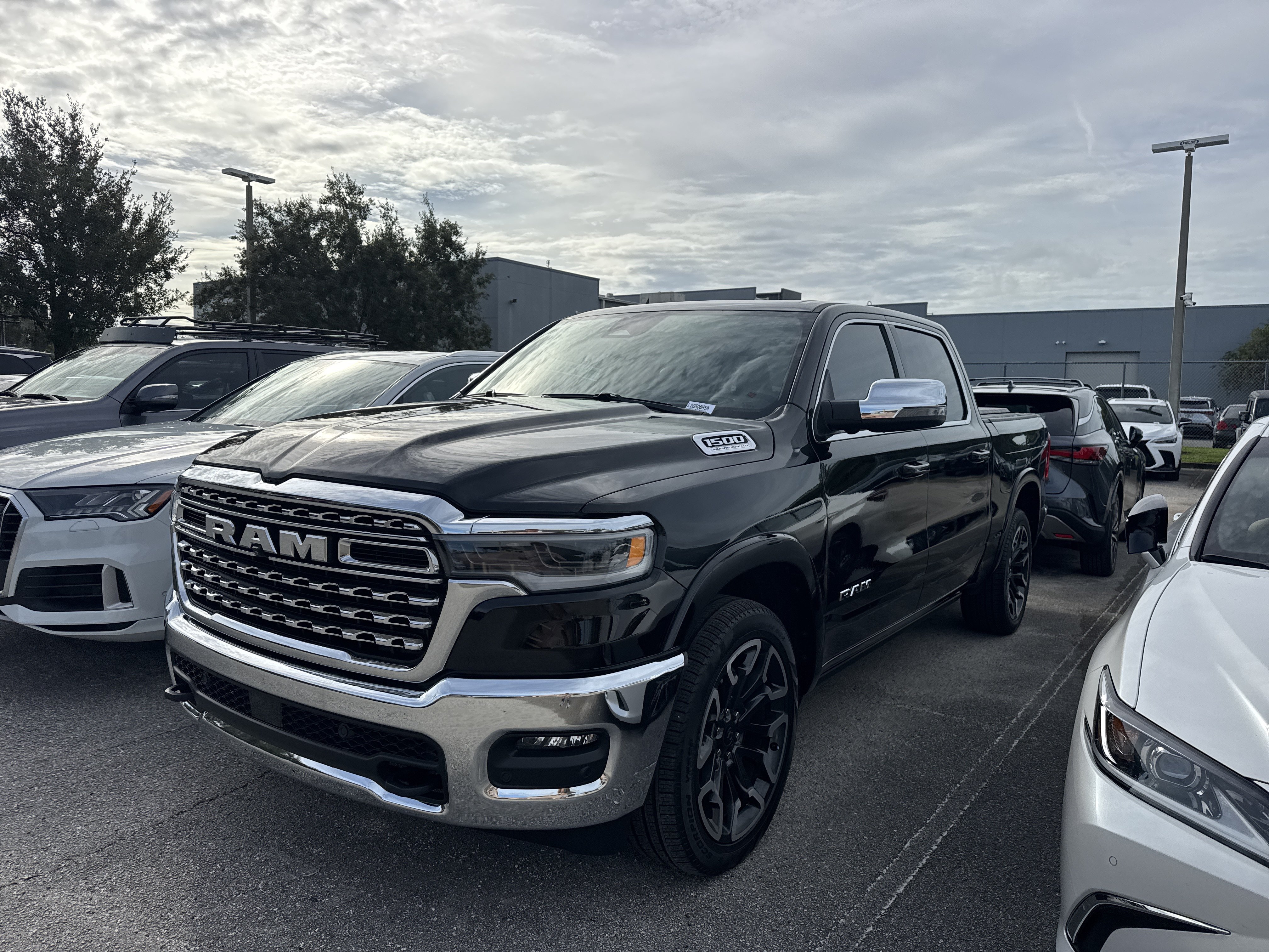 Used 2026 RAM 1500 Limited AWD/4WD image 4