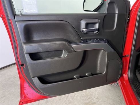 Used 2018 Chevrolet Silverado 1500 LT w/ All Star Edition image 21