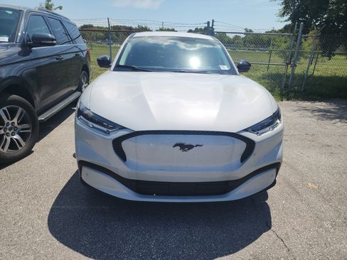 Used 2023 Ford Mustang Mach-E Select RWD image 2