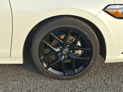 Used 2023 Honda Civic Sport image 8