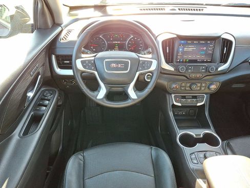 Certified 2022 GMC Terrain SLT w/ Infotainment Package II image 11