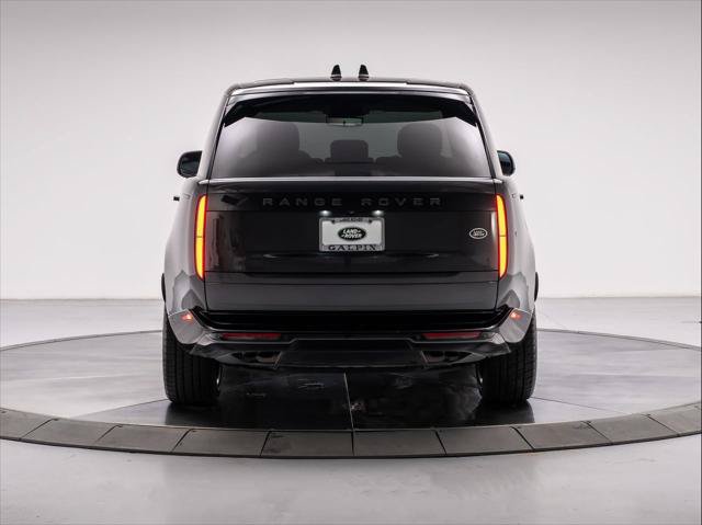 Used 2023 Land Rover Range Rover SE AWD/4WD image 4
