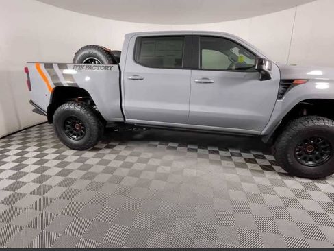 New 2025 Chevrolet Silverado 1500 RST AWD/4WD image 18