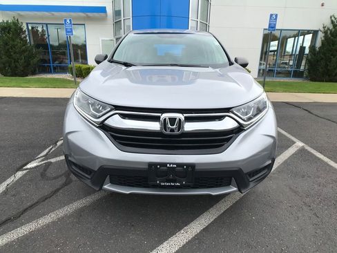 Used 2017 Honda CR-V LX image 2