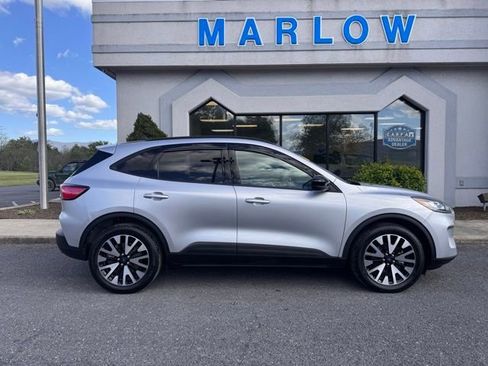 Used 2020 Ford Escape SE Sport AWD/4WD image 3