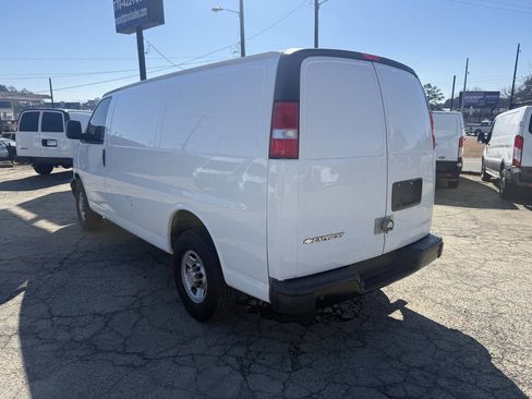 Used 2020 Chevrolet Express 2500 2500 3dr Cargo Van w/ Safety Package image 3