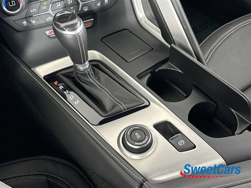 Used 2015 Chevrolet Corvette Z06 w/ 3LZ Preferred Equipment Group RWD image 29