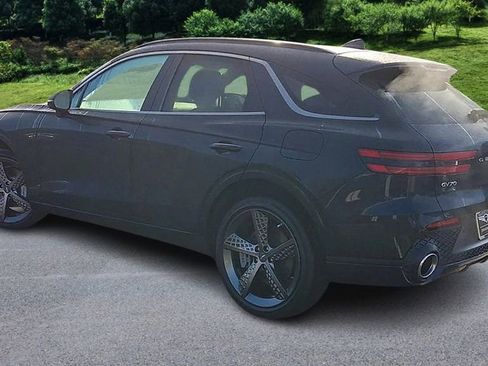 Used 2024 Genesis GV70 2.5T Sport Prestige w/ Sport Prestige Package image 6