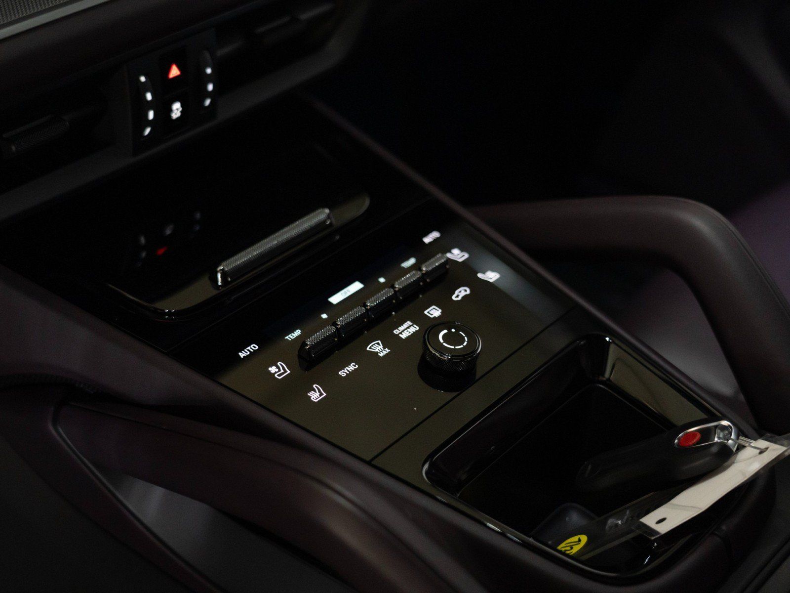 Certified 2024 Porsche Cayenne GTS AWD/4WD image 22