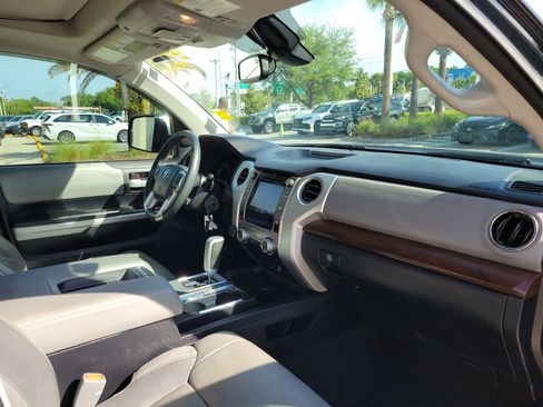 Used 2018 Toyota Tundra Limited w/ Limited Premium Package image 31