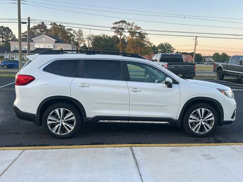 Used 2019 Subaru Ascent Limited AWD/4WD image 4