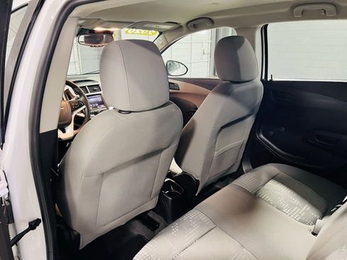 Used 2020 Chevrolet Sonic LT image 21