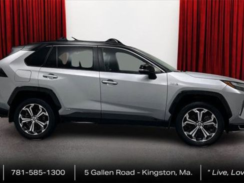 Certified 2022 Toyota RAV4 XSE w/ Weather Package image 4