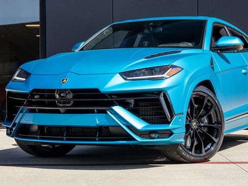 Used 2024 Lamborghini Urus S AWD/4WD image 3