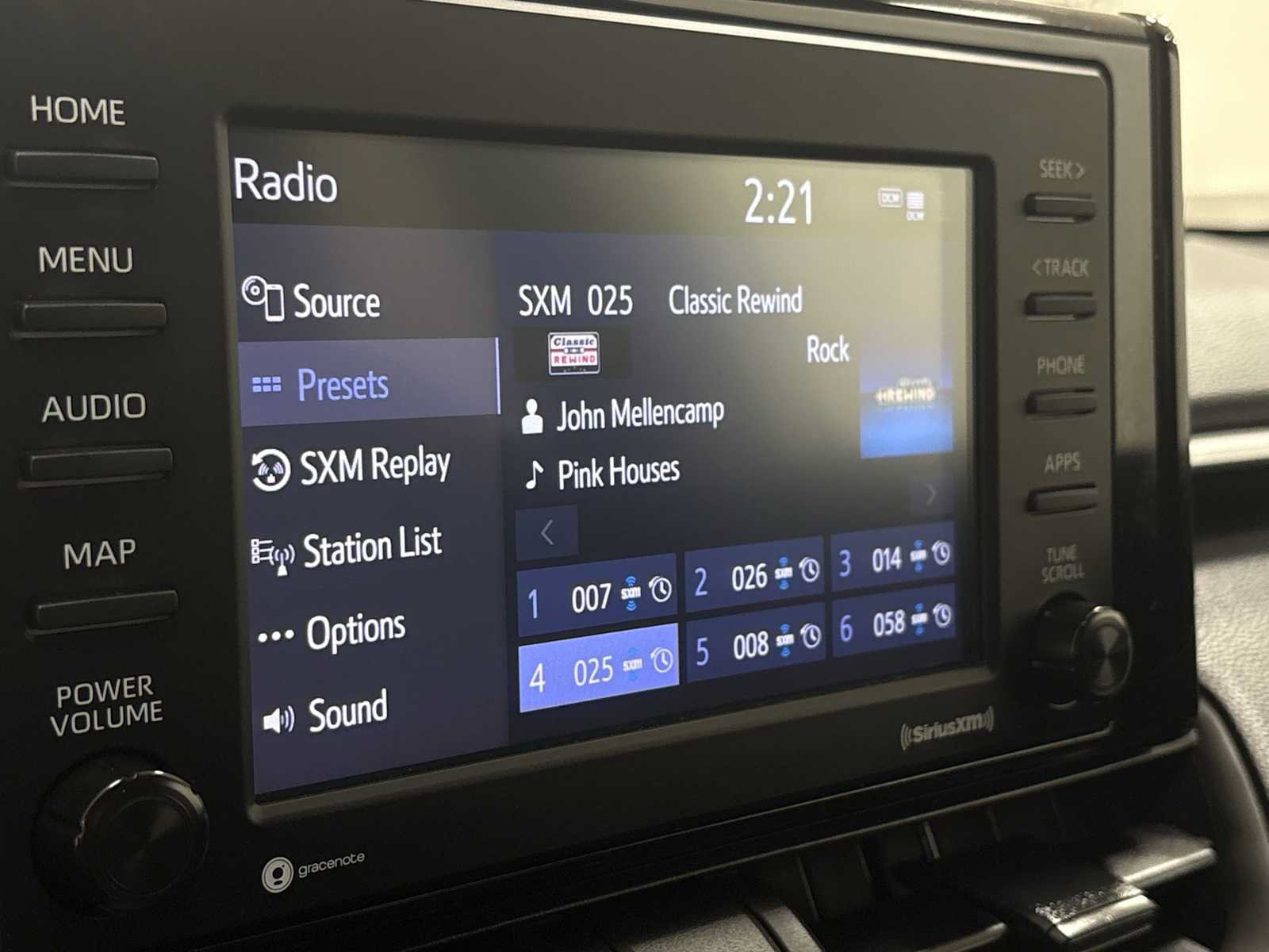 Certified 2021 Toyota RAV4 LE AWD/4WD image 18