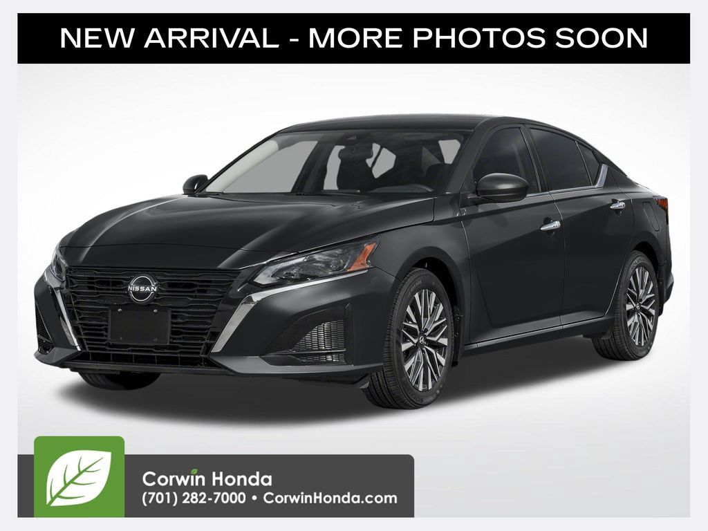 Used 2025 Nissan Altima 2.5 SV FWD image 1