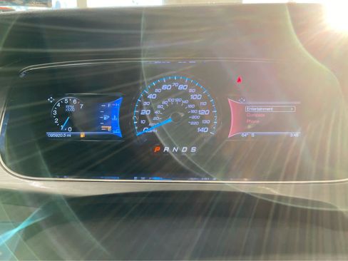 Used 2018 Ford Taurus SEL w/ Equipment Group 201A image 22