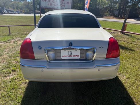 Used 2003 Lincoln Town Car Cartier image 10