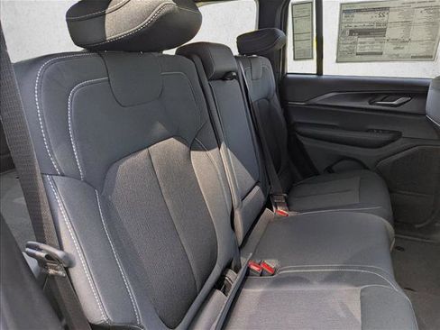 New 2025 Jeep Grand Cherokee Laredo X w/ Luxury Tech Group I image 30