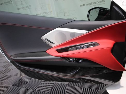 Used 2021 Chevrolet Corvette Stingray Preferred Conv w/ Z51 Performance Package RWD image 13
