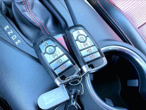 Used 2024 Ford Mustang GT Premium RWD image 13